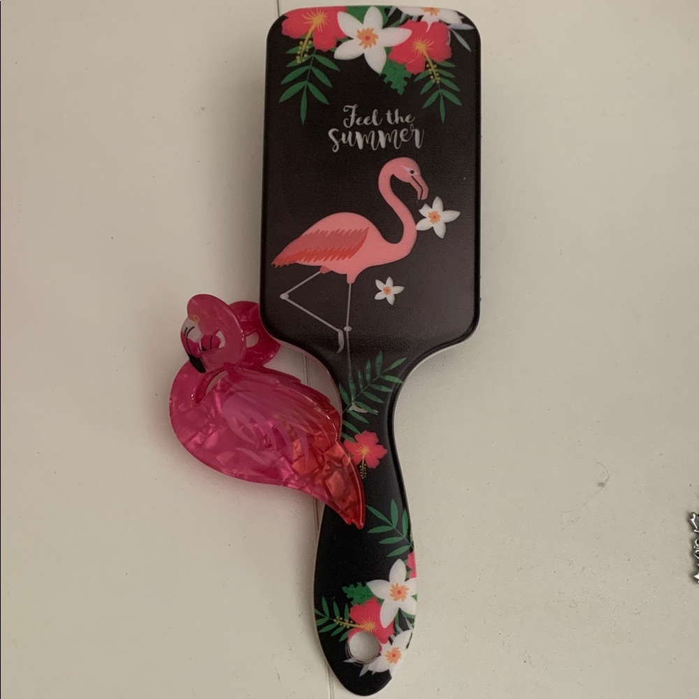 Flamingo Print Hair Brush with Pink Flamingo Clip-NWOT